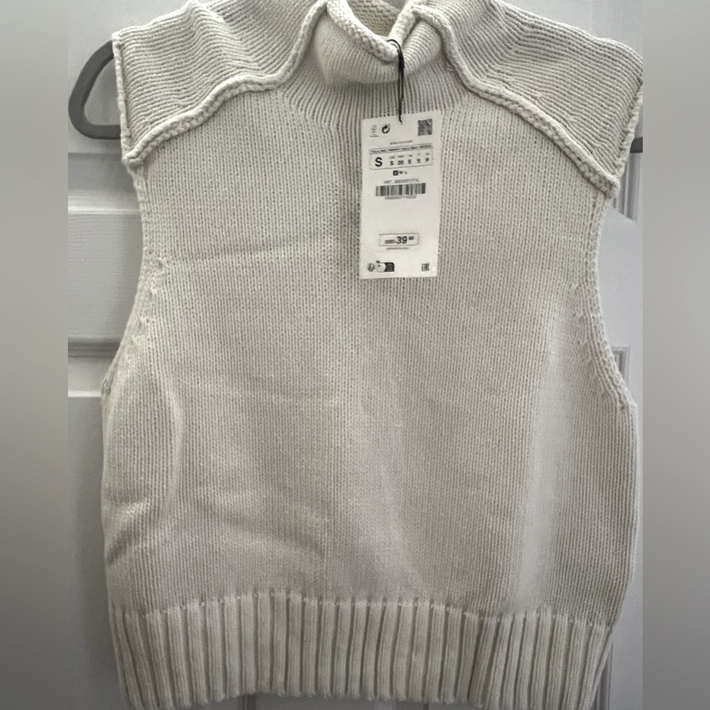 Zara cream mock turtleneck